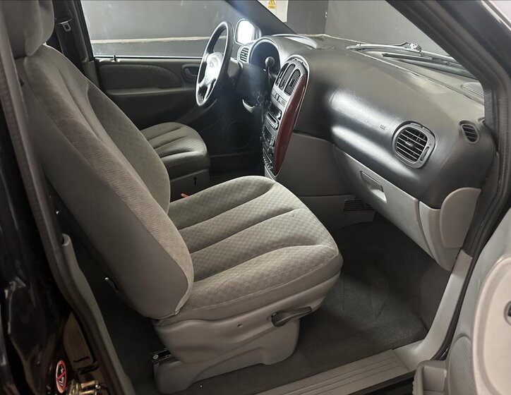 Chrysler Voyager 14