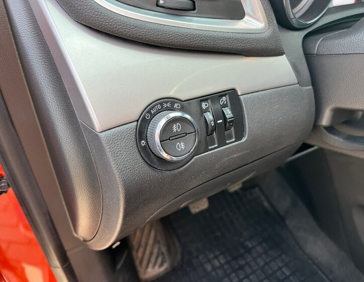 Opel Mokka SUV / Terénní 1,4 l 103 kw