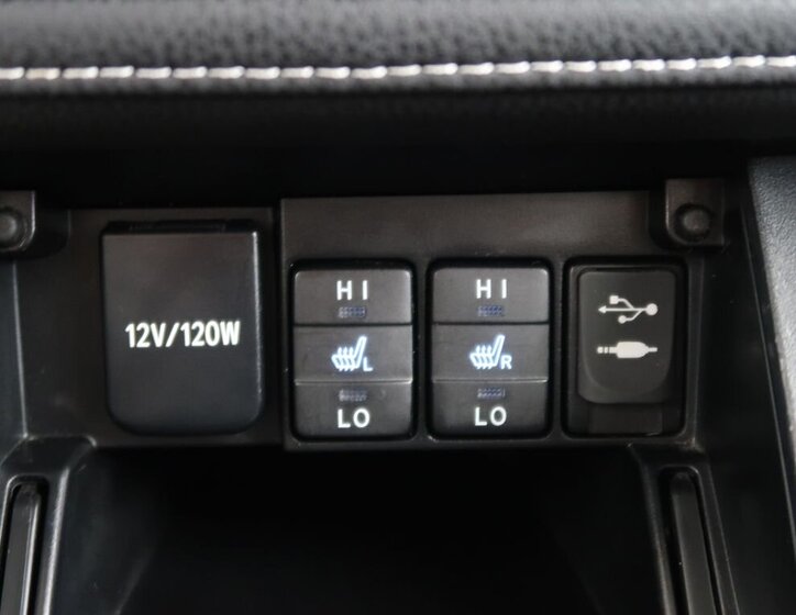 Toyota Corolla Sedan 1,6 l 97 kw