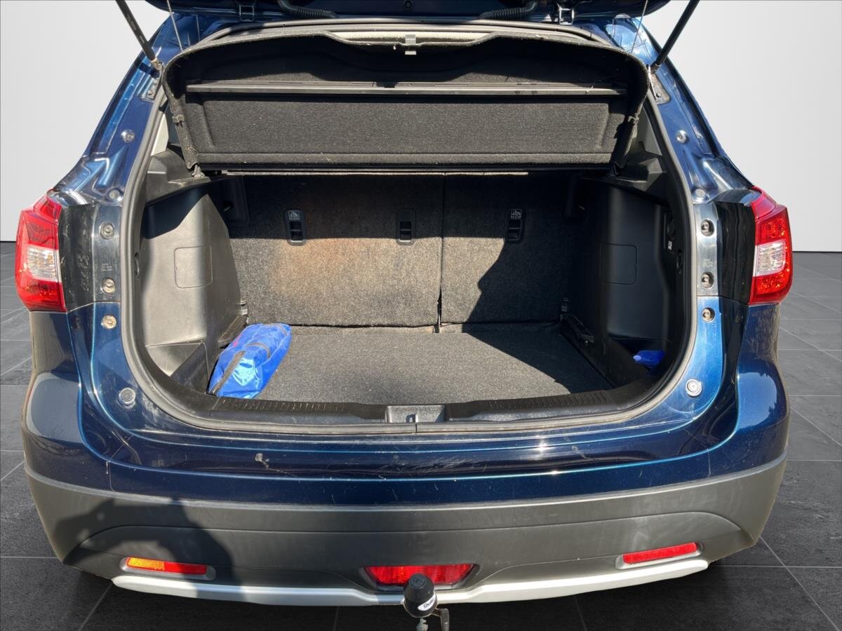 Suzuki SX4 S-Cross SUV / Terénní 998,0 82 kw