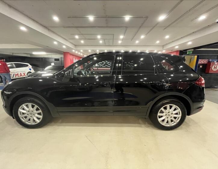 Porsche Cayenne 4
