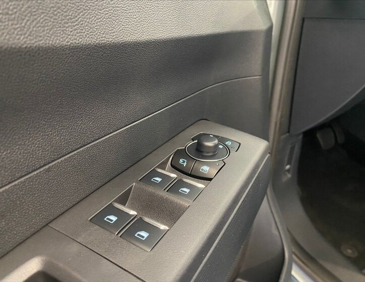 Ford Tourneo Courier MPV 0,0 100 kw