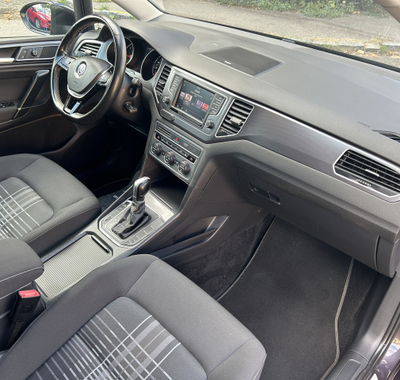 Volkswagen Golf Sportsvan 38