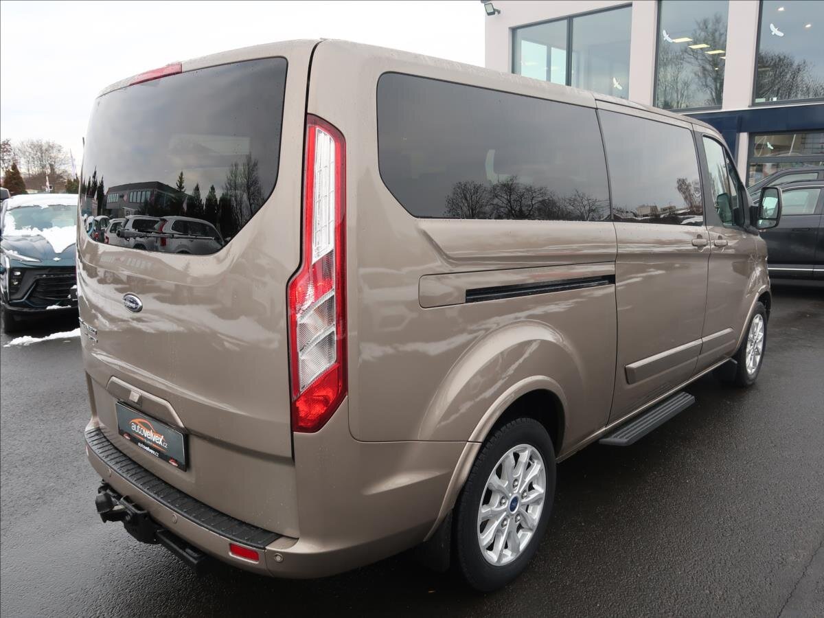 Ford Tourneo Custom