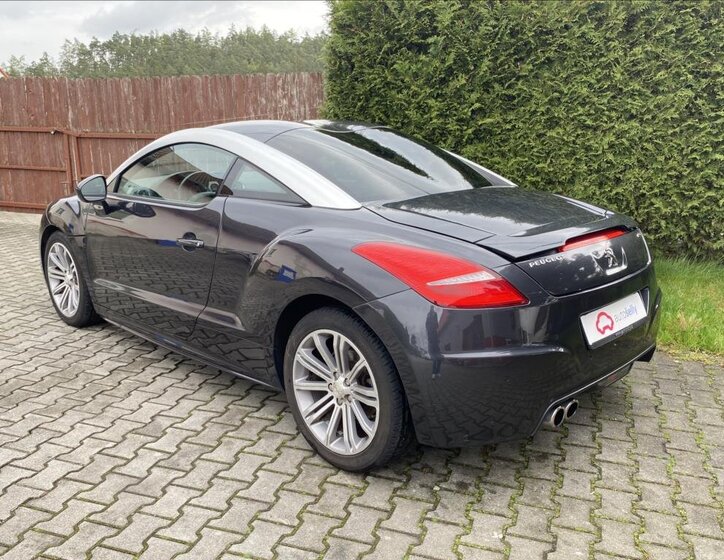 Peugeot RCZ Kupé 2,0 l 120 kw