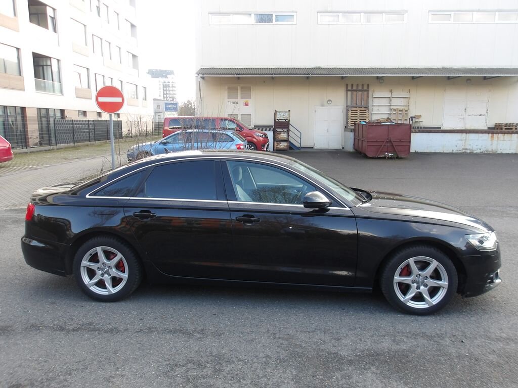 Audi A6 Sedan / Limuzína 3,0 l 150 kw