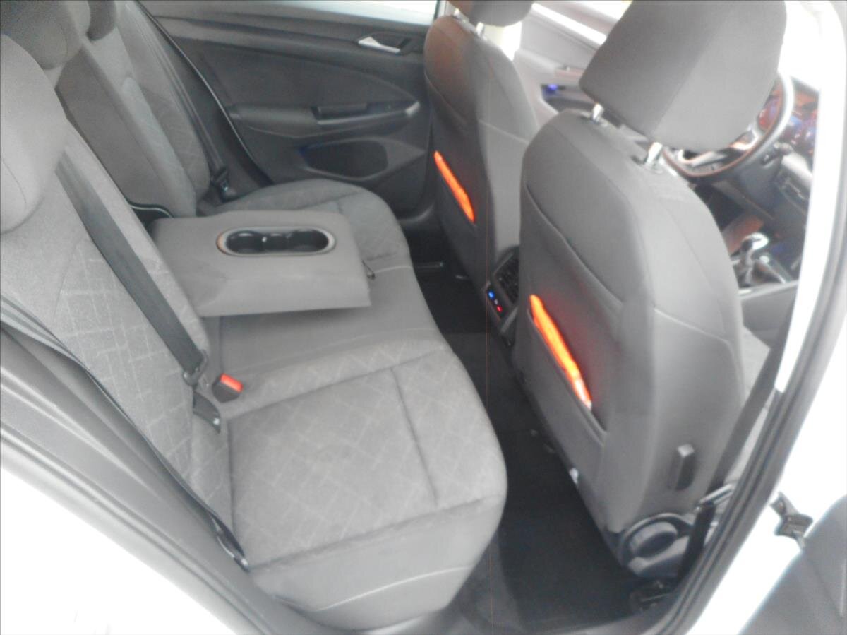 Volkswagen Golf Hatchback 1,5 l 96 kw
