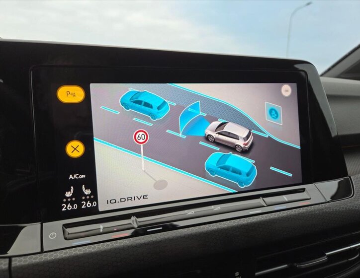 Volkswagen Golf Hatchback 2,0 l 180 kw