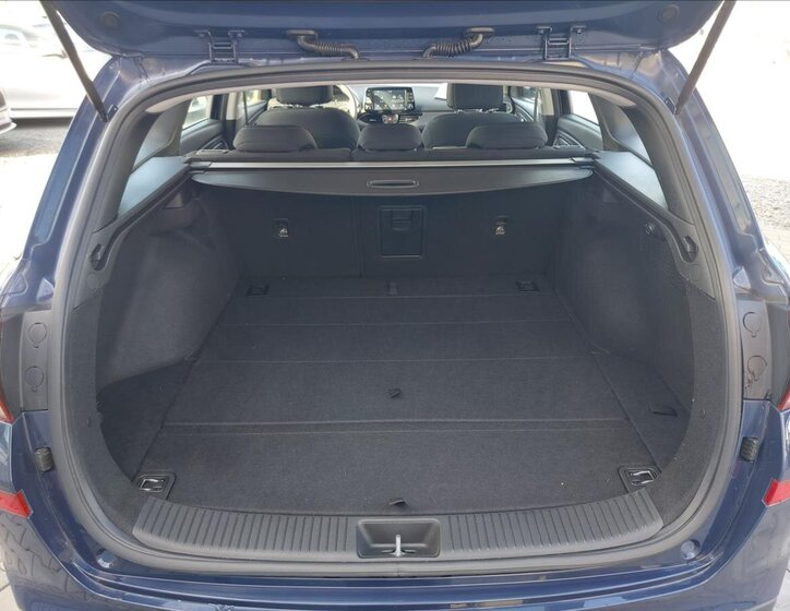 Hyundai i30 Kombi 1,6 l 85 kw