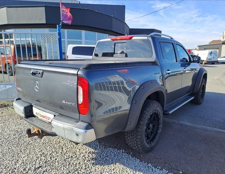 Mercedes-Benz Třídy X 4