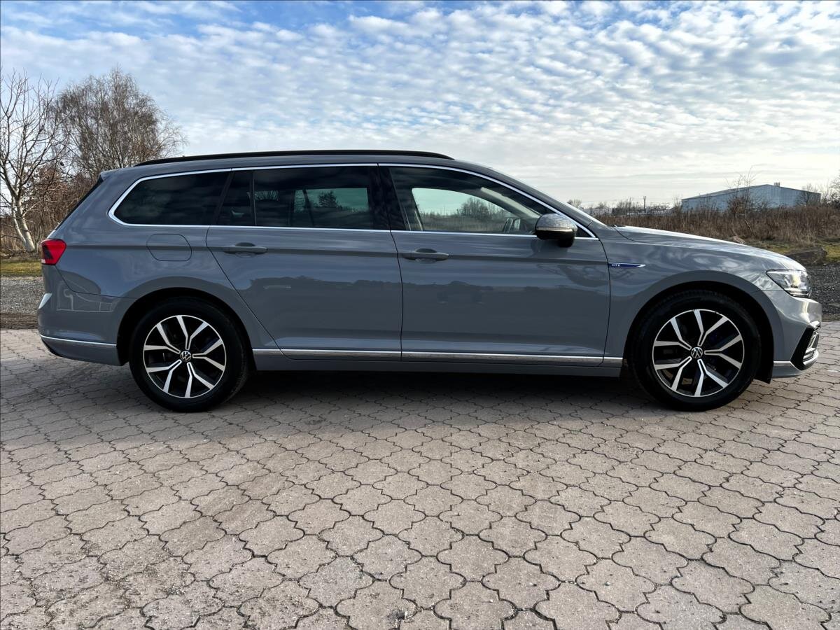 Volkswagen Passat Kombi 1,4 l 160 kw