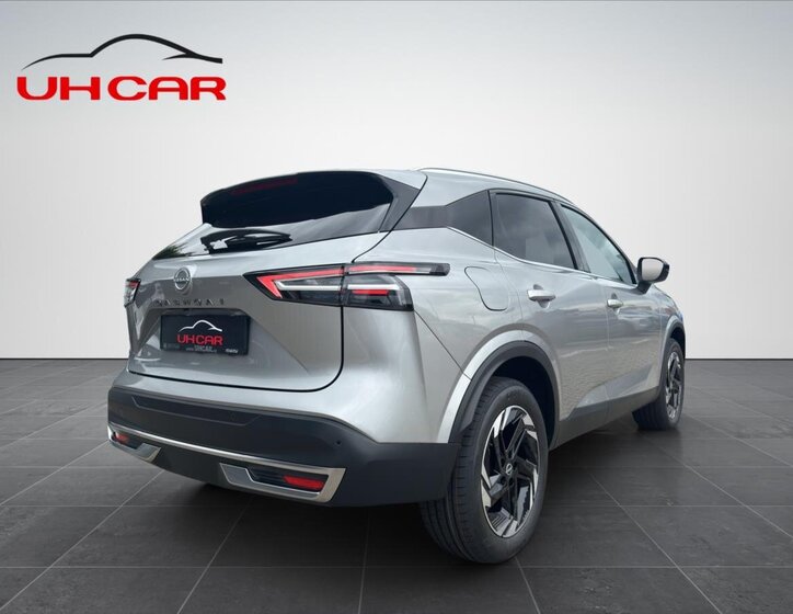 Nissan Qashqai SUV / Terénní 1,3 l 116 kw