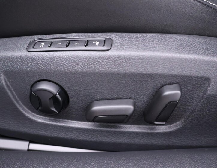 Škoda Superb Kombi 2,0 l 140 kw