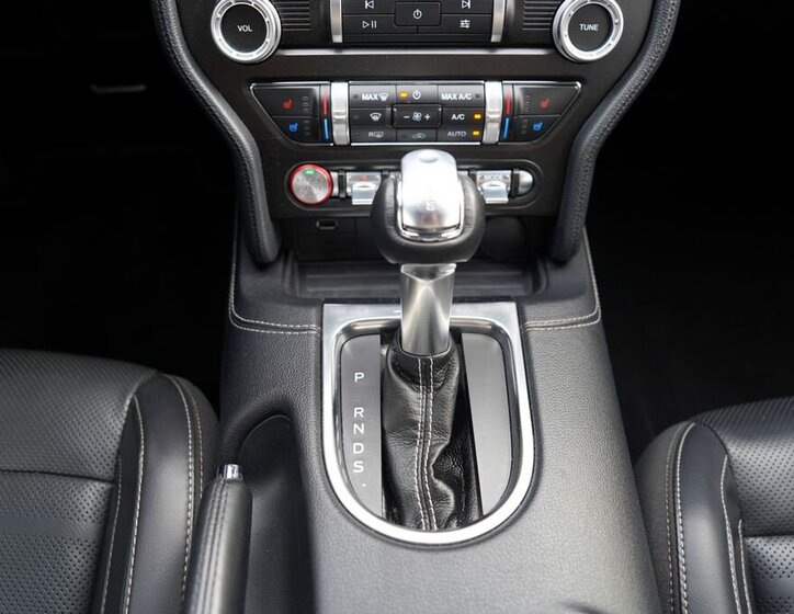 Ford Mustang Kupé 2,3 l 265 kw