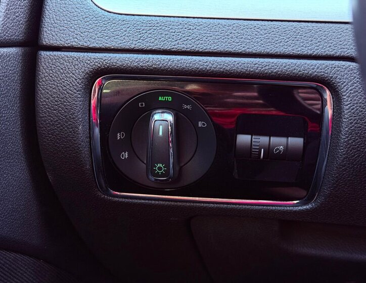 Škoda Superb Kombi 2,0 l 103 kw