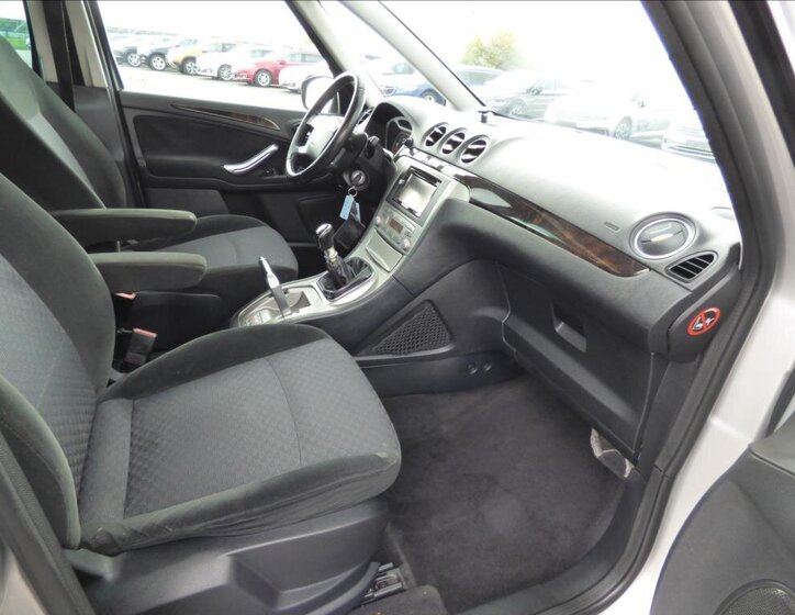 Ford Galaxy MPV 2,0 l 103 kw