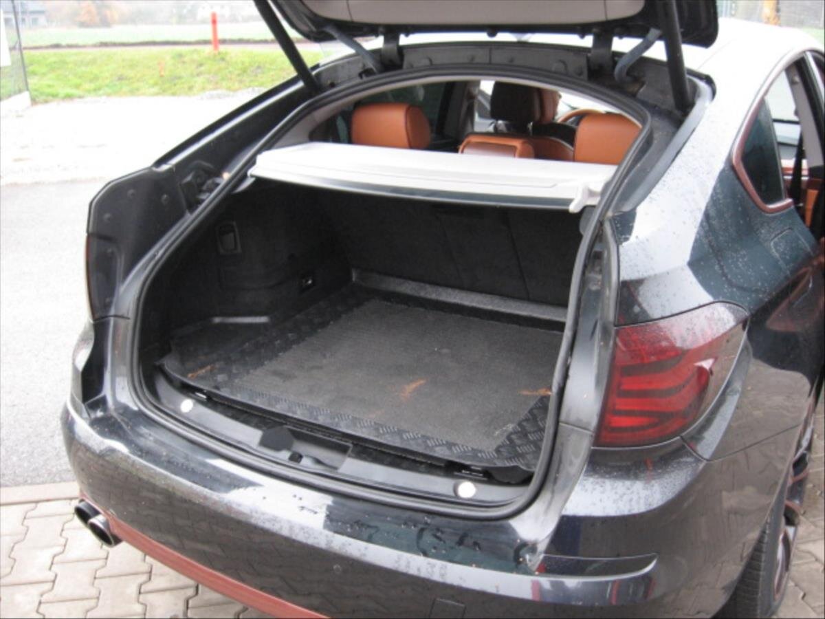 BMW Řada 5 Sedan 3,0 l 225 kw