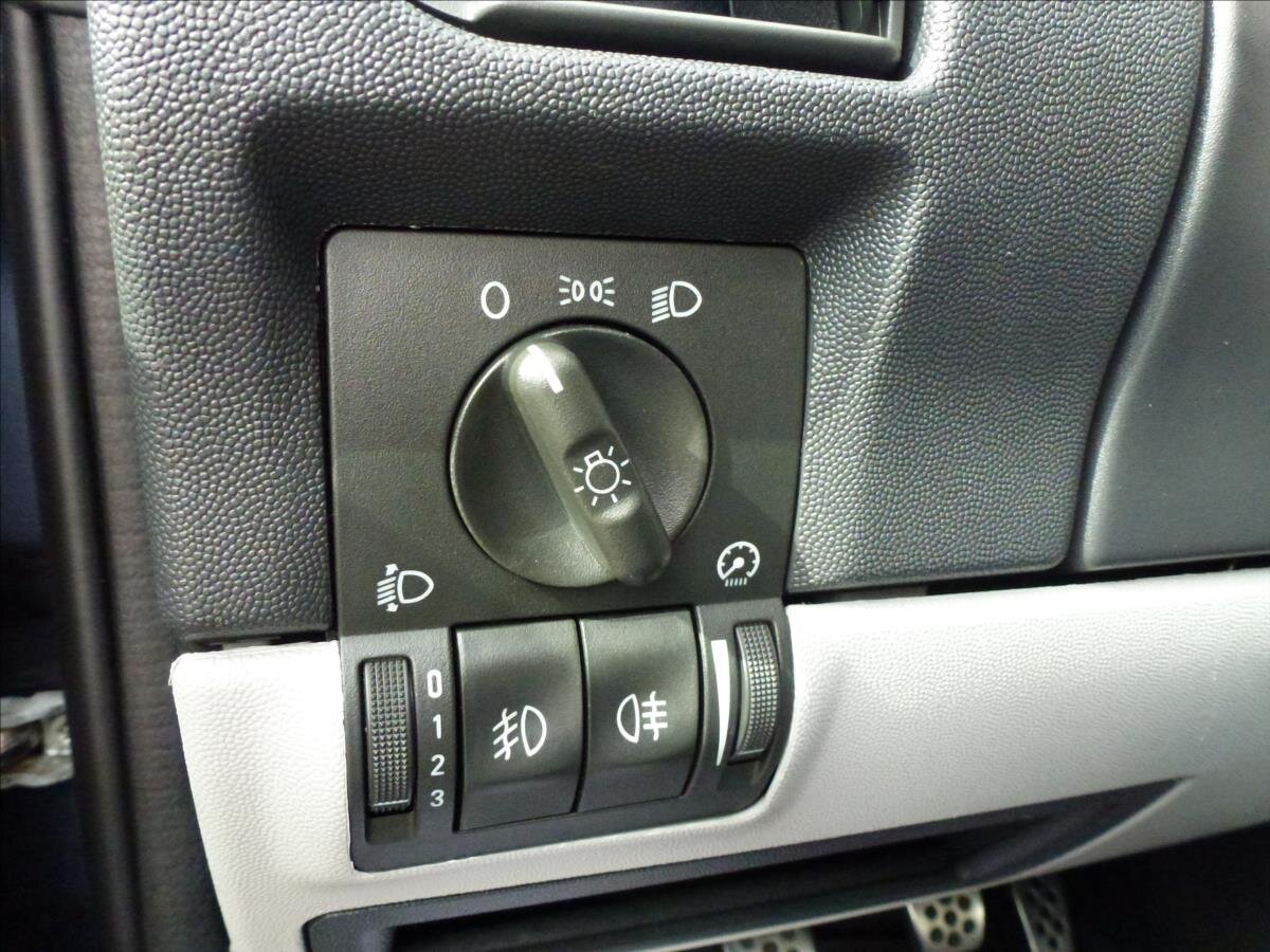 Opel Tigra Kabriolet 1,4 l 66 kw