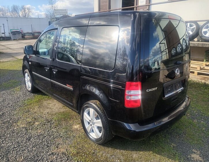Volkswagen Caddy Kombi 1,2 l 77 kw