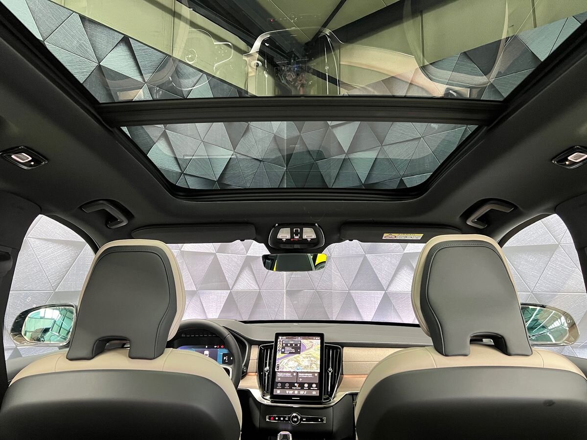 Volvo XC90 SUV / Terénní 2,0 l 184 kw