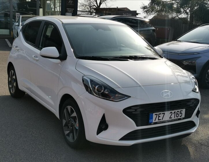 Hyundai i10 Hatchback 1,2 l 57 kw