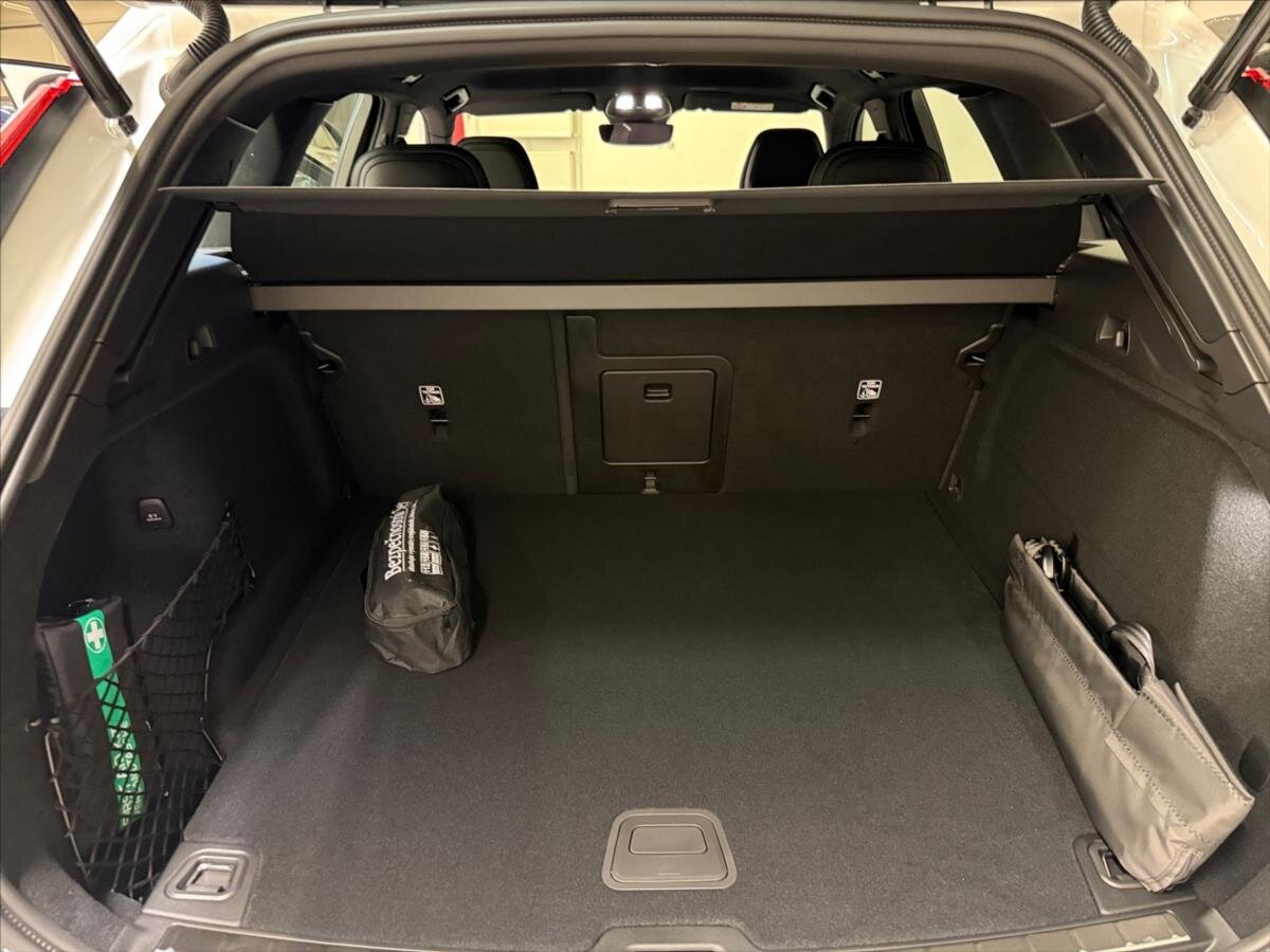 Volvo XC60 SUV / Terénní 2,0 l 184 kw