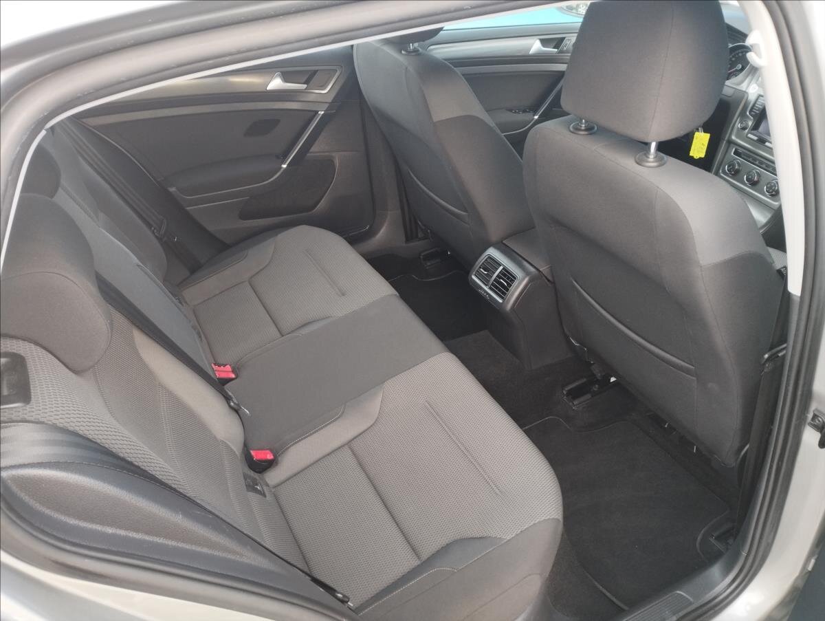 Volkswagen Golf Hatchback 1,4 l 90 kw