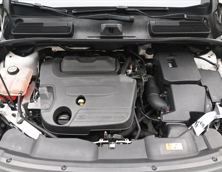 Ford Kuga SUV / Terénní 2,0 l 103 kw