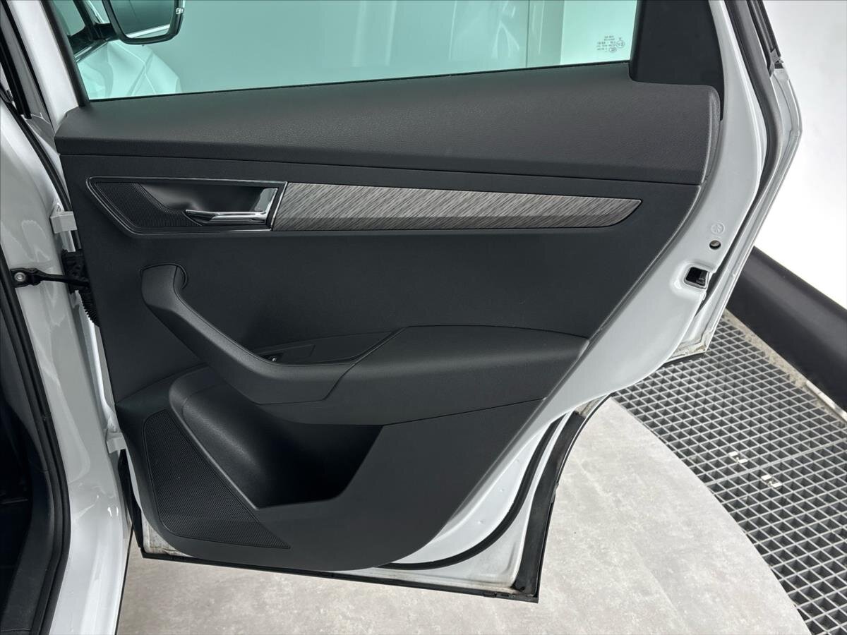 Škoda Karoq SUV / Terénní 1,5 l 110 kw