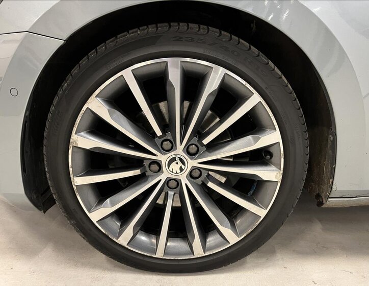 Škoda Superb Kombi 2,0 l 140 kw