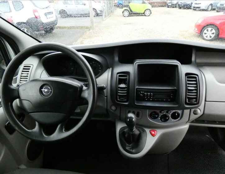 Opel Vivaro Skříň 2,0 l 66 kw