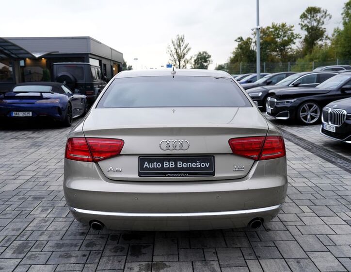 Audi A8 5