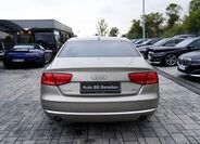 Audi A8 5
