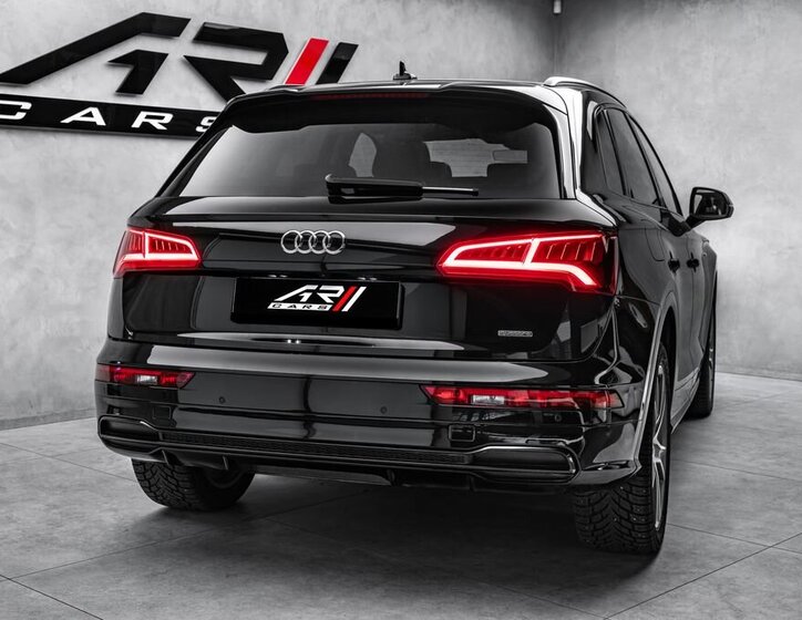 Audi Q5 SUV / Terénní 2,0 l 140 kw