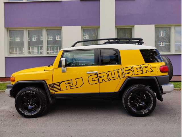 Toyota FJ