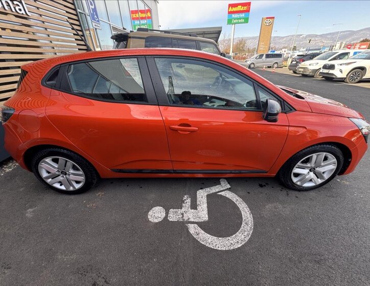 Renault Clio Hatchback 999,0 67 kw