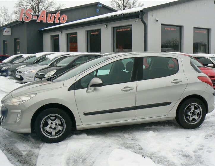 Peugeot 308 Hatchback 1,6 l 66 kw