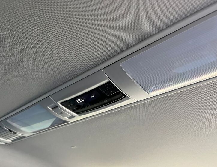 Volkswagen Caravelle 20