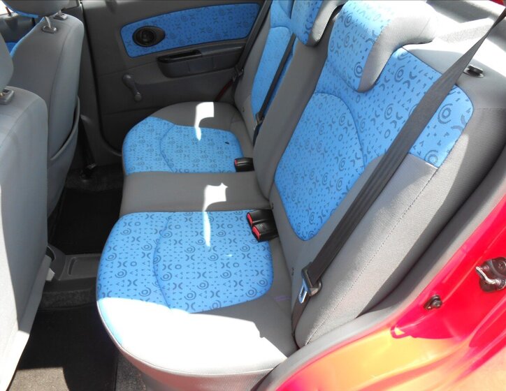 Chevrolet Spark Hatchback 995,0 49 kw