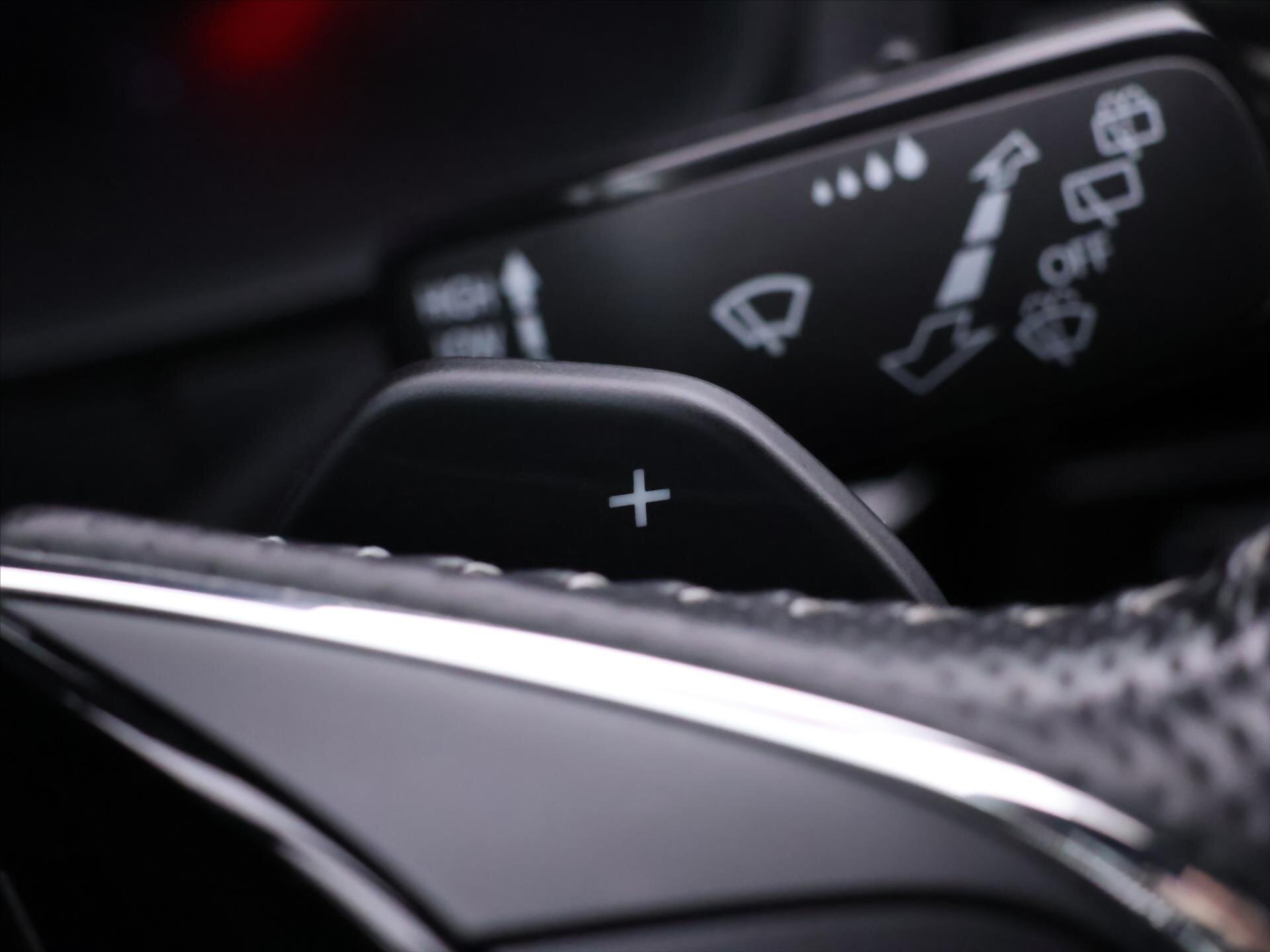 Škoda Karoq SUV / Terénní 2,0 l 110 kw