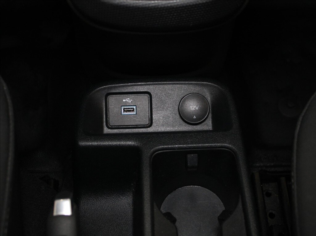 Ford Transit Connect Skříň 999,0 73 kw