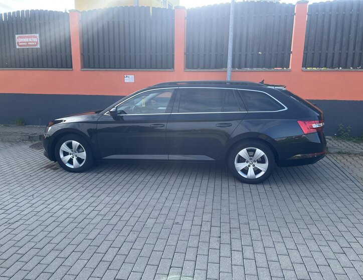 Škoda Superb Kombi 2,0 l 110 kw
