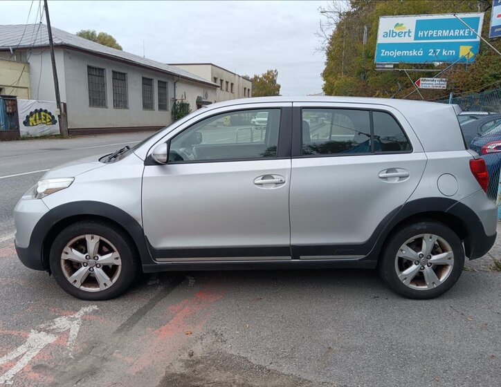 Toyota Urban Cruiser Hatchback 1,4 l 66 kw