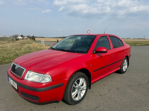 Škoda Octavia Sedan / Limuzína 1,6 l 75 kw