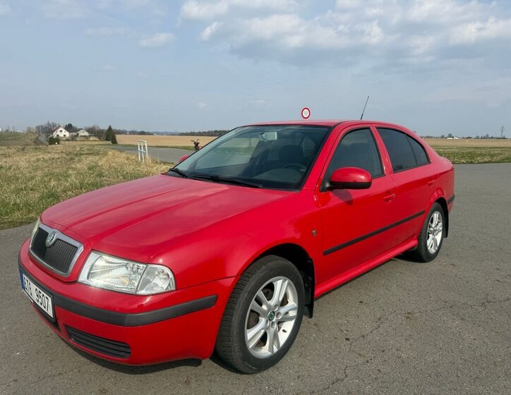 Škoda Octavia Sedan / Limuzína 1,6 l 75 kw