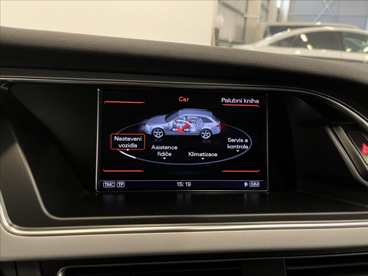 Audi A4 Kombi 2,0 l 140 kw