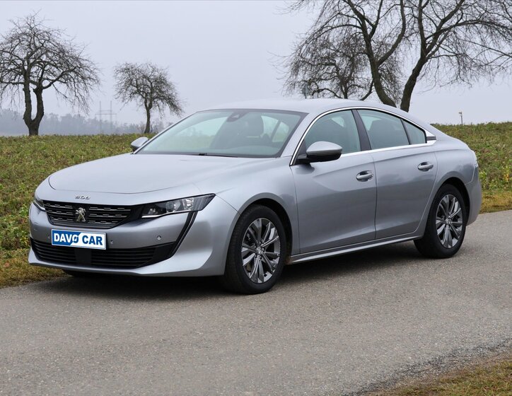 Peugeot 508 Liftback 1,6 l 133 kw