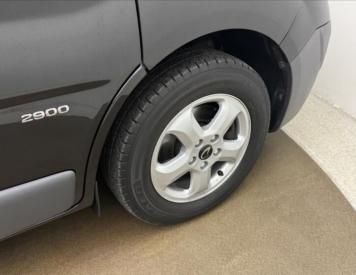 Opel Vivaro Kombi 2,5 l 107 kw