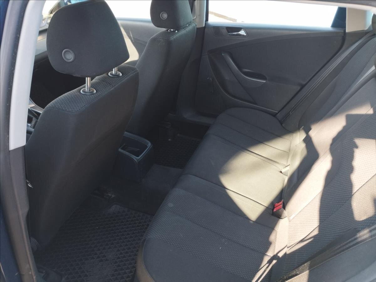 Volkswagen Passat Kombi 2,0 l 103 kw