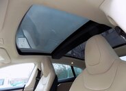 Tesla Model S 37